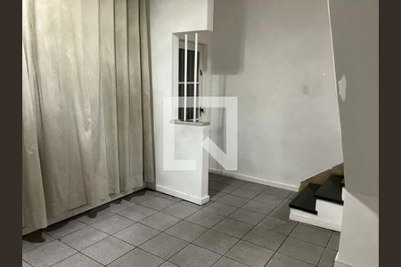 Casa à venda com 2 quartos, 120m² em Vila Antonina, São Paulo