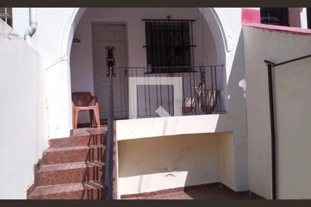 Casa à venda com 2 quartos, 80m² em Cambuci, São Paulo