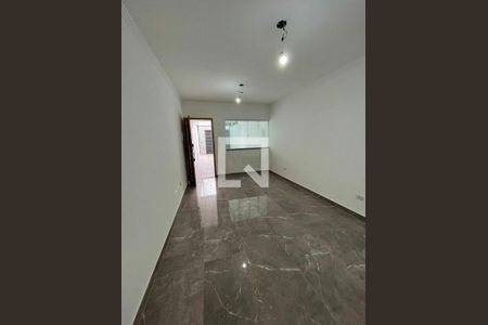 Casa à venda com 3 quartos, 100m² em Parque Tomas Saraiva, São Paulo