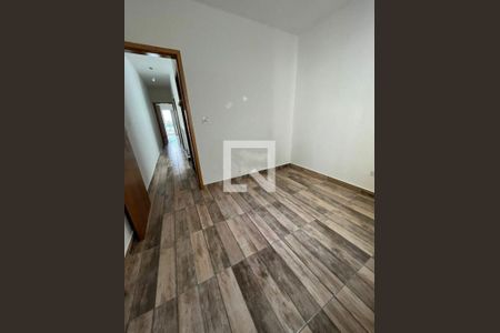 Casa à venda com 3 quartos, 100m² em Parque Tomas Saraiva, São Paulo