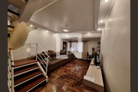 Casa à venda com 2 quartos, 180m² em Chácara Santo Antônio (Zona Leste), São Paulo