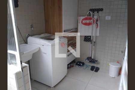 Casa à venda com 2 quartos, 186m² em Vila Carrão, São Paulo