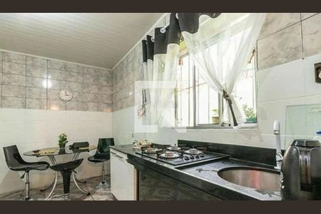 Casa à venda com 2 quartos, 32m² em Vila Marieta, São Paulo