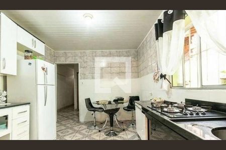 Casa à venda com 2 quartos, 32m² em Vila Marieta, São Paulo