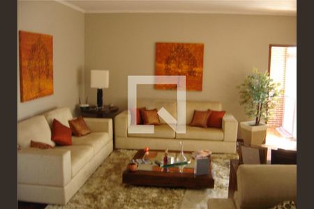 Casa à venda com 3 quartos, 260m² em Vila Carrão, São Paulo