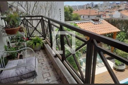 Casa à venda com 4 quartos, 350m² em Vila Carrão, São Paulo