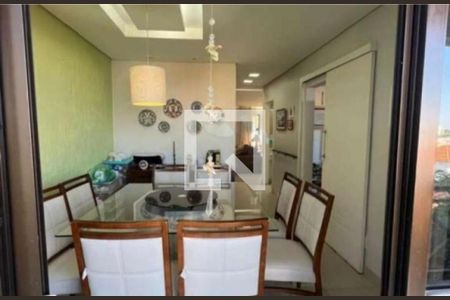 Casa à venda com 4 quartos, 350m² em Vila Carrão, São Paulo