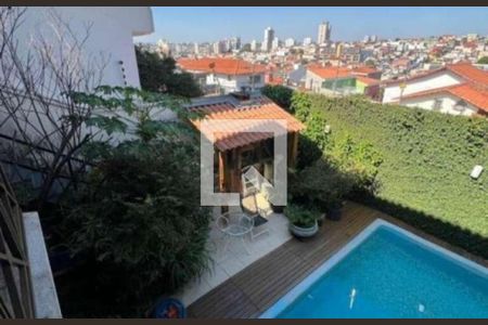 Casa à venda com 4 quartos, 350m² em Vila Carrão, São Paulo