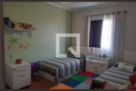 Casa à venda com 4 quartos, 350m² em Vila Carrão, São Paulo