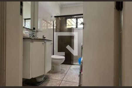 Casa à venda com 4 quartos, 350m² em Vila Carrão, São Paulo