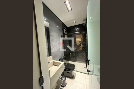 Casa à venda com 3 quartos, 680m² em Vila Carrão, São Paulo