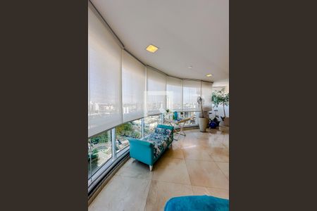 Varanda da Sala de apartamento à venda com 3 quartos, 200m² em Jardim Analia Franco, São Paulo