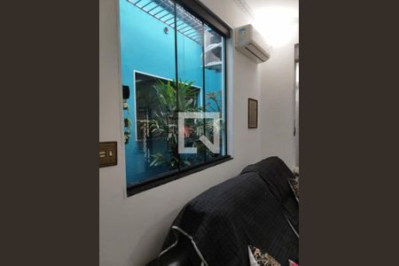 Casa à venda com 3 quartos, 161m² em Vila Matilde, São Paulo