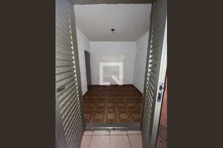 Casa à venda com 1 quarto, 306m² em Vila Tolstoi, São Paulo