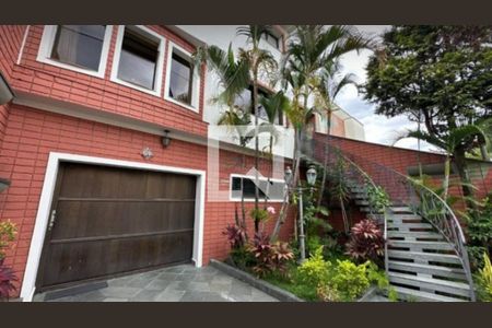Casa à venda com 3 quartos, 340m² em Vila Carrão, São Paulo