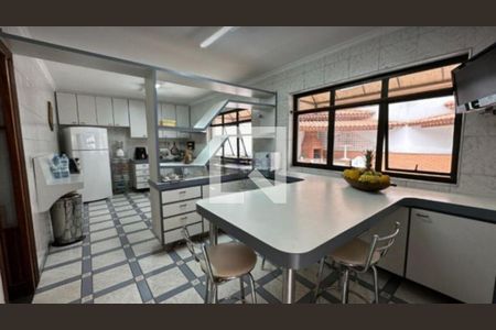 Casa à venda com 3 quartos, 340m² em Vila Carrão, São Paulo