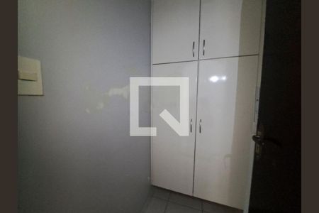 Casa à venda com 3 quartos, 145m² em Vila Carrão, São Paulo