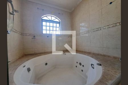 Casa à venda com 3 quartos, 145m² em Vila Carrão, São Paulo