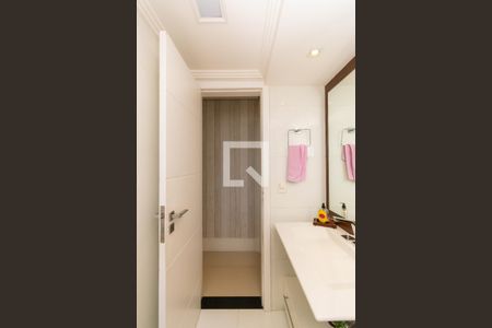 Banheiro de apartamento à venda com 3 quartos, 117m² em Tatuapé, São Paulo
