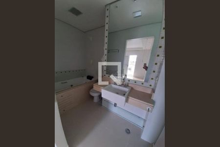 Casa à venda com 3 quartos, 154m² em Vila Carrão, São Paulo