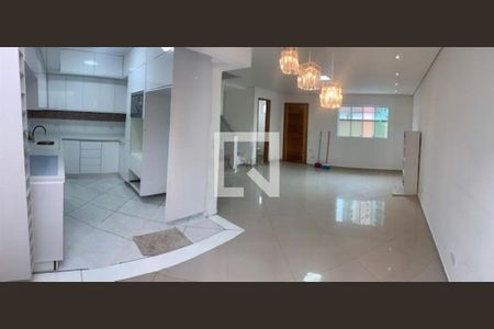 Casa à venda com 3 quartos, 115m² em Vila Matilde, São Paulo