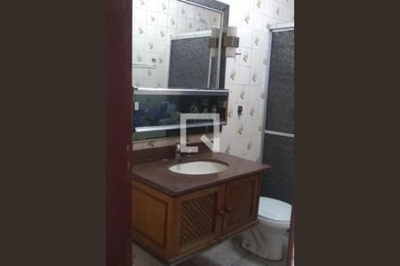 Casa à venda com 3 quartos, 224m² em Jardim Piqueroby, São Paulo