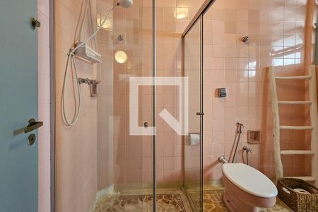 Banheiro de apartamento para alugar com 1 quarto, 60m² em Barra Funda, Guarujá