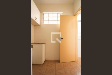 Cozinha de apartamento à venda com 2 quartos, 60m² em Planalto, Belo Horizonte