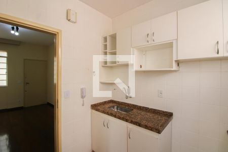 Cozinha de apartamento à venda com 2 quartos, 60m² em Planalto, Belo Horizonte