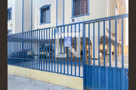 Plaquinha Instalada de apartamento à venda com 2 quartos, 60m² em Planalto, Belo Horizonte