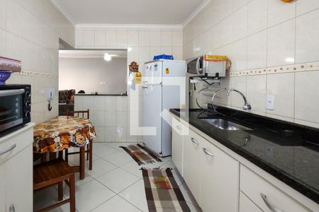Cozinha de apartamento para alugar com 2 quartos, 84m² em Cidade Ocian, Praia Grande