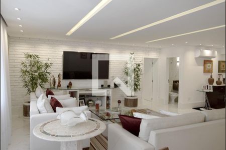 Sala de estar de apartamento à venda com 2 quartos, 157m² em Cerqueira César, São Paulo