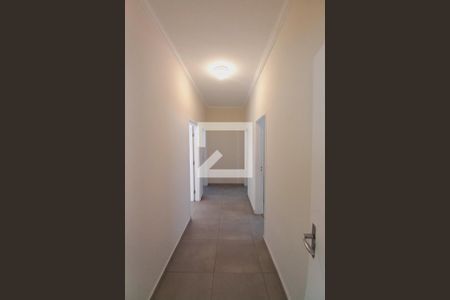 Corredor de casa para alugar com 3 quartos, 170m² em Jardim Leonor, Campinas