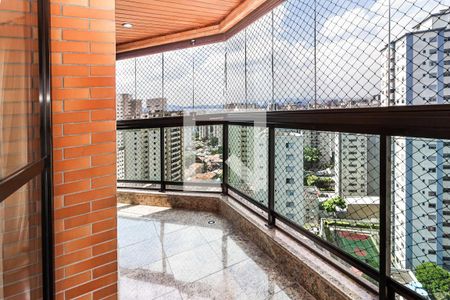 varanda de apartamento para alugar com 4 quartos, 130m² em Pompeia, São Paulo