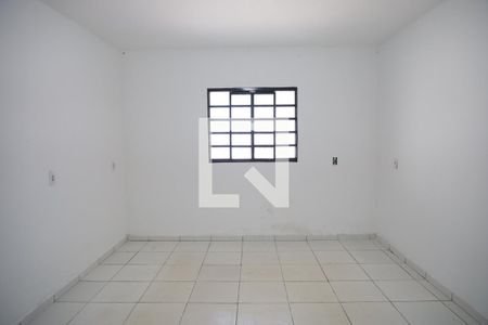 Quarto de casa para alugar com 3 quartos, 360m² em Condomínio Amin Camargo, Goiânia