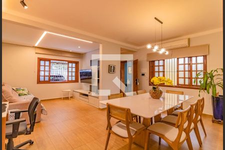 Sala de casa à venda com 3 quartos, 156m² em Planalto Paulista, São Paulo