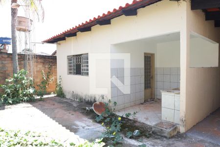 Área Externa de casa à venda com 3 quartos, 250m² em Residencial Araguaia, Goiânia