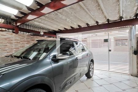 Área externa de casa à venda com 3 quartos, 154m² em Jardim Santo Elias, São Paulo