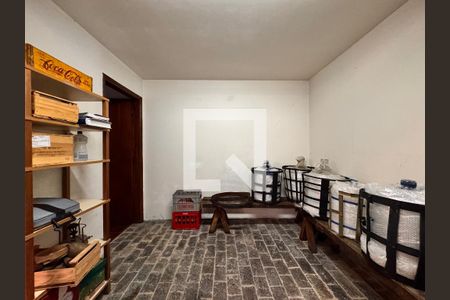 Adega de casa à venda com 4 quartos, 230m² em Vila Assunção, Santo André