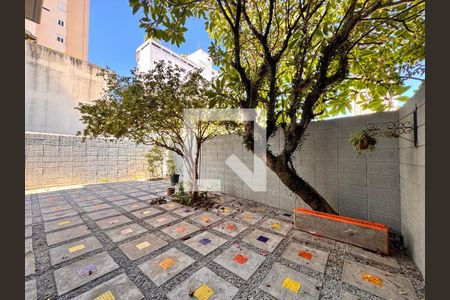 Quintal de casa à venda com 4 quartos, 230m² em Vila Assunção, Santo André