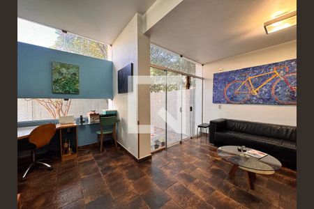 Sala de estar de casa à venda com 4 quartos, 230m² em Vila Assunção, Santo André