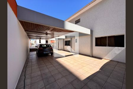 Garagem de casa à venda com 4 quartos, 230m² em Vila Assunção, Santo André