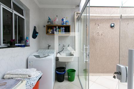 Área de Serviço de casa à venda com 3 quartos, 180m² em Vila Carrão, São Paulo