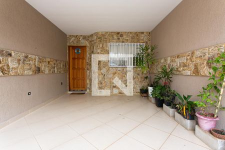 Garagem de casa à venda com 3 quartos, 180m² em Vila Carrão, São Paulo