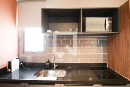 Cozinha de kitnet/studio à venda com 1 quarto, 27m² em Indianópolis, São Paulo