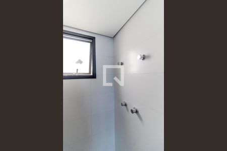 Banheiro de kitnet/studio à venda com 1 quarto, 32m² em Vila Buarque, São Paulo