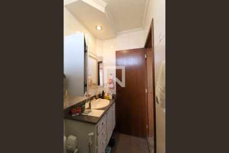 Banheiro Suíte 3 de casa à venda com 4 quartos, 445m² em Jardim Guapira, São Paulo