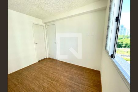 Quarto de apartamento para alugar com 1 quarto, 32m² em Parque Industrial Tomas Edson, São Paulo