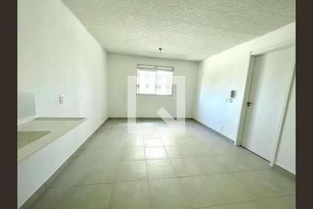 Sala/Cozinha de apartamento para alugar com 1 quarto, 32m² em Parque Industrial Tomas Edson, São Paulo