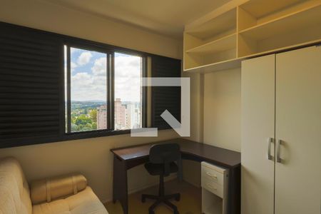 Quarto 1 de apartamento para alugar com 3 quartos, 100m² em Bigorrilho, Curitiba